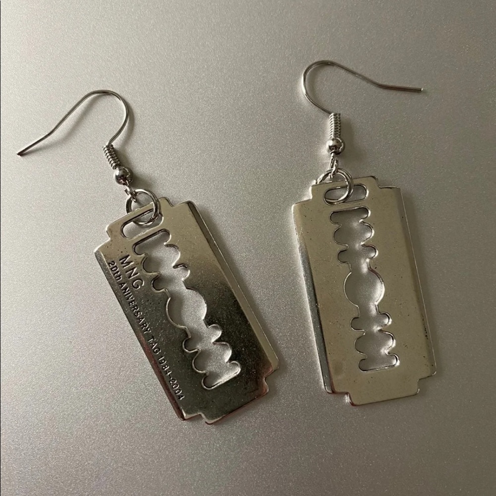 Razor blaze earrings